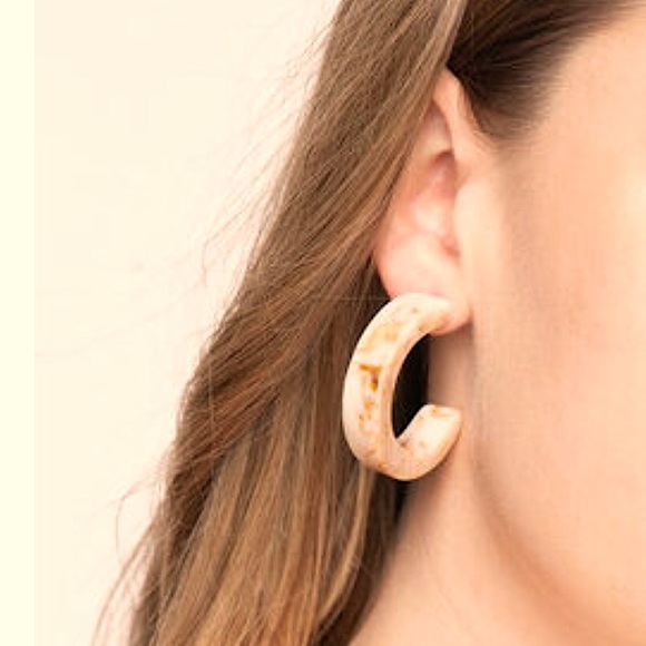 Marbled Half Hoop Earring - Picture 7 of 7